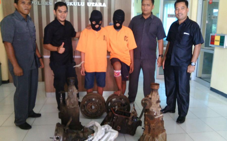 tersangka pencurian dan barang bukti