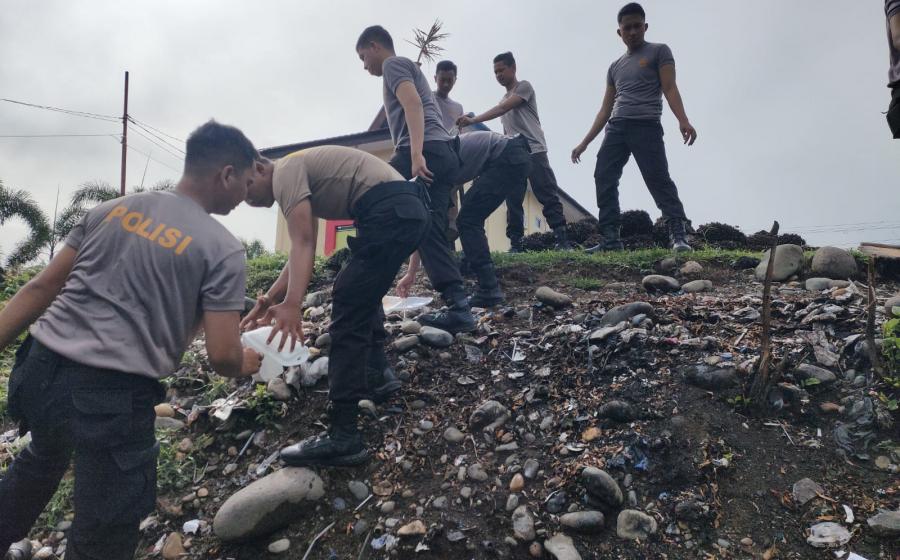 Sat Samapta Polres Mukomuko Gelar Kurve Kebersihan Kantor