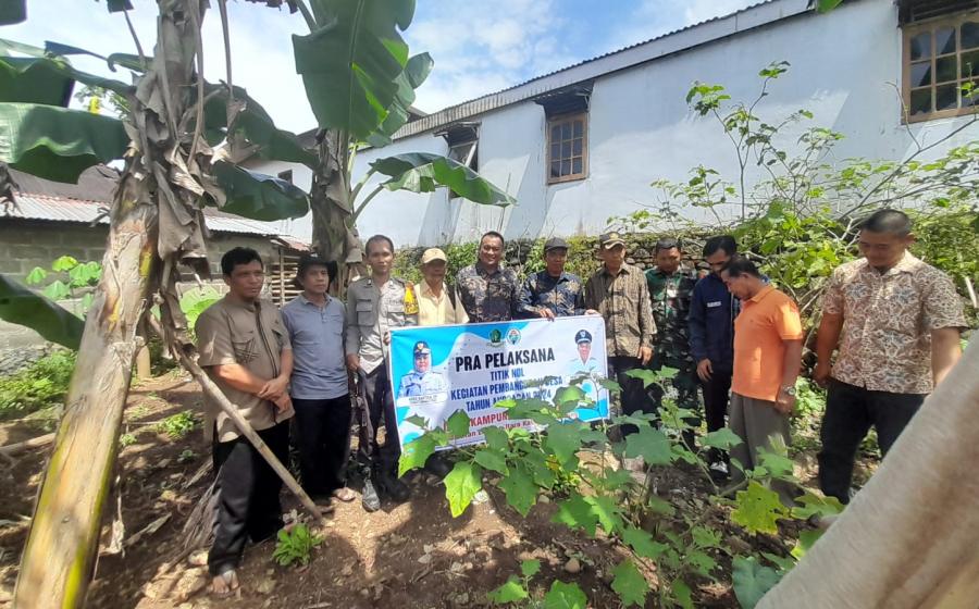 Bhabinkamtibmas Polsek Lebong Utara Hadiri Titik Nol Pembangunan TPQ