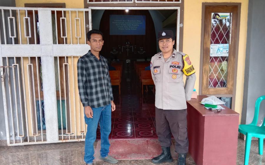 Polsek Selupu Rejang Laksanakan Pengamanan Ibadah Minggu di Gereja 