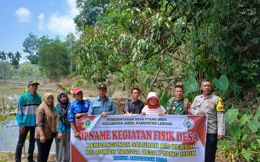 Bhabinkamtibmas Polsek Lebong Utara Hadiri Opname Kegiatan Fisik di Desa Pyang Mbik