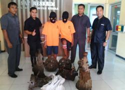 tersangka pencurian dan barang bukti