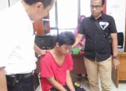 tersangka pembunuhan auzia