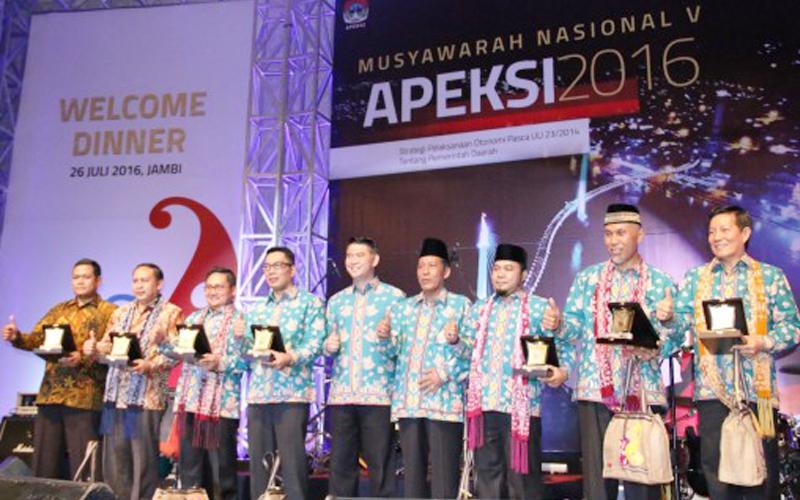 Walikota Bengkulu Helmi Hasan menghadiri saat pembukaan munas V APEKSI di Jambi