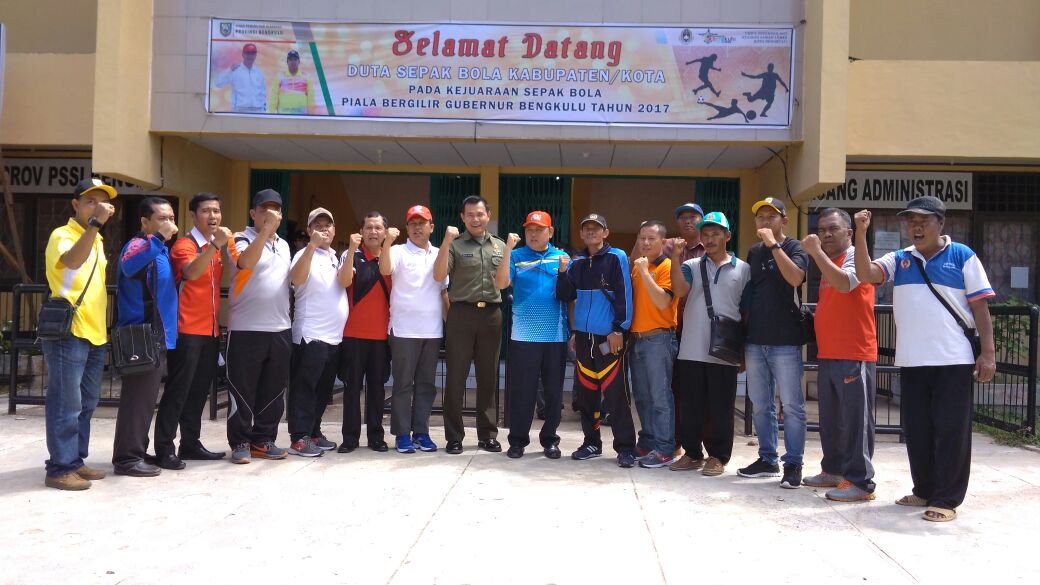 turnamen sepak bola