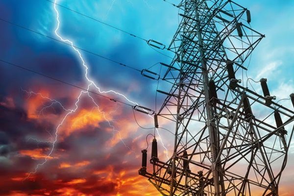 Tersambar Petir Gardu PLN Sukaraja Terbakar