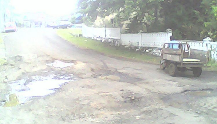 Jalan Rusak