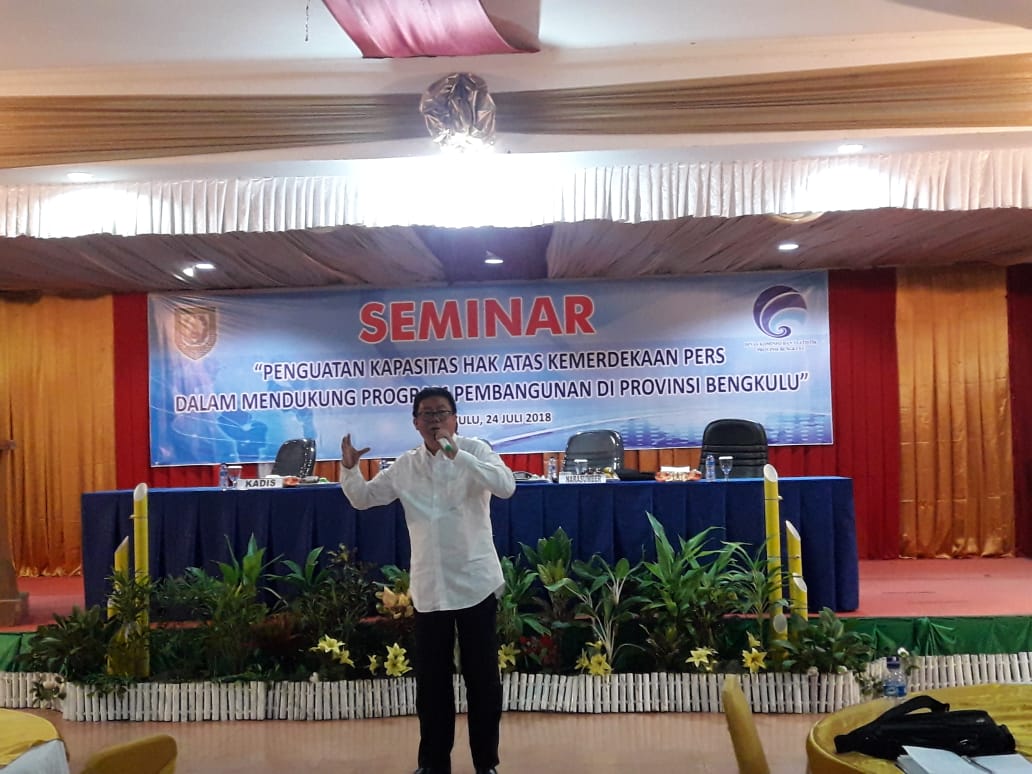 ketua dewan pers pusat Yosep Adi Prasetyo 