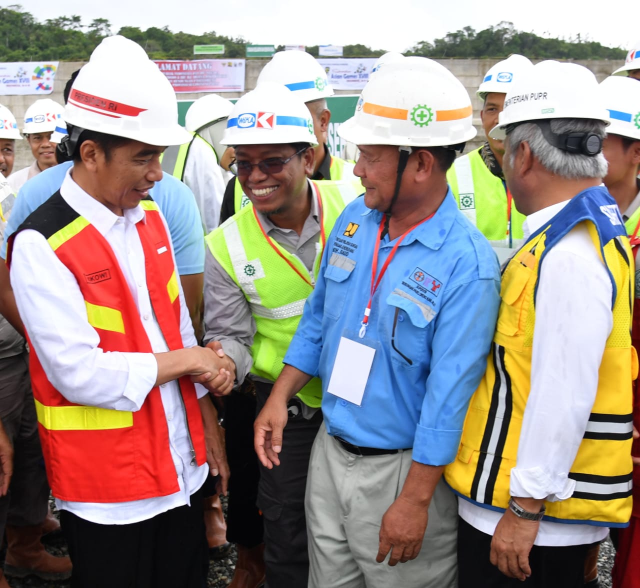 Presiden Tinjau Bendungan Passeloreng
