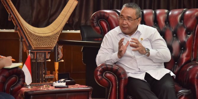 Menteri Desa, Pembangunan Daerah Tertinggal, dan Transmigrasi ( Mendes PDTT) Eko Putro Sandjojo 