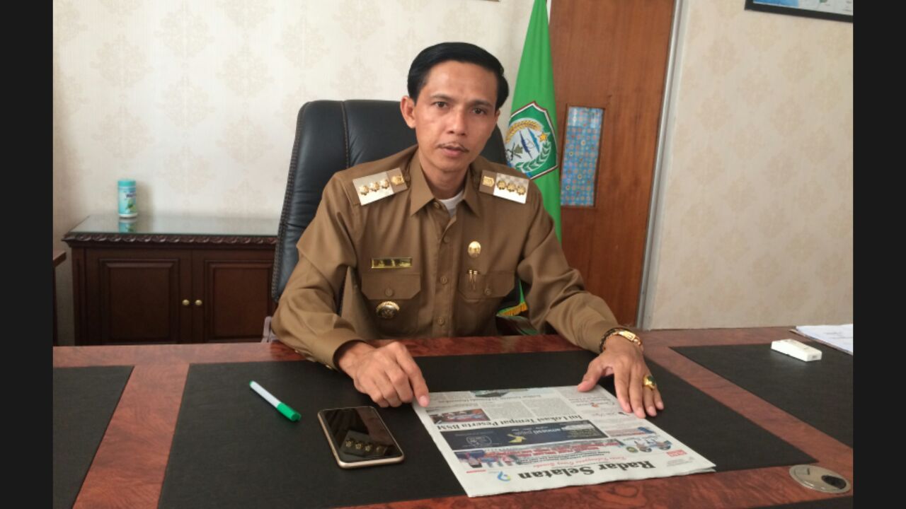 Bupati Kaur Gusril Pausi S.sos 