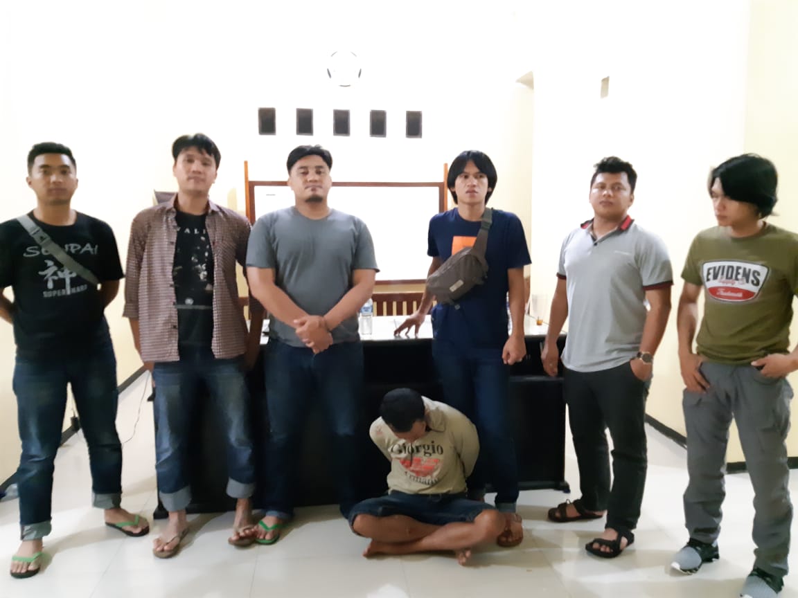 Hukum