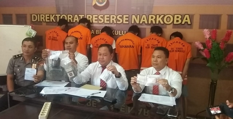 Hukum