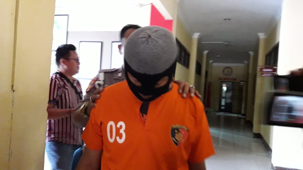 hukum