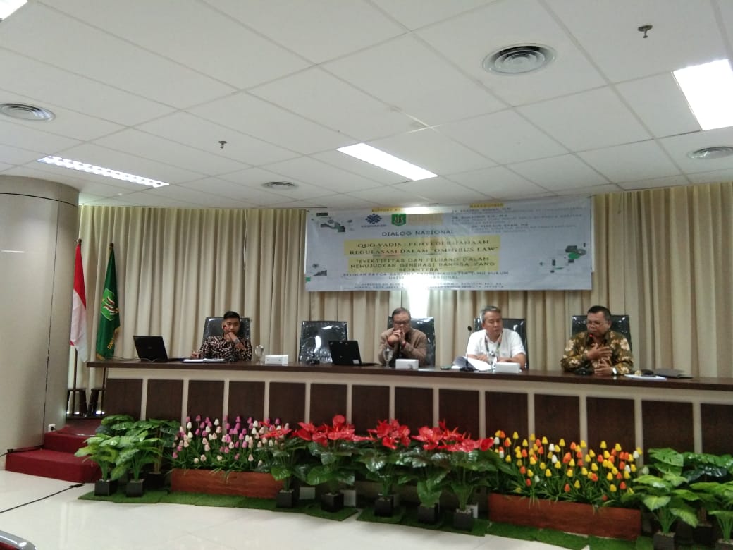 Diskusi Publik