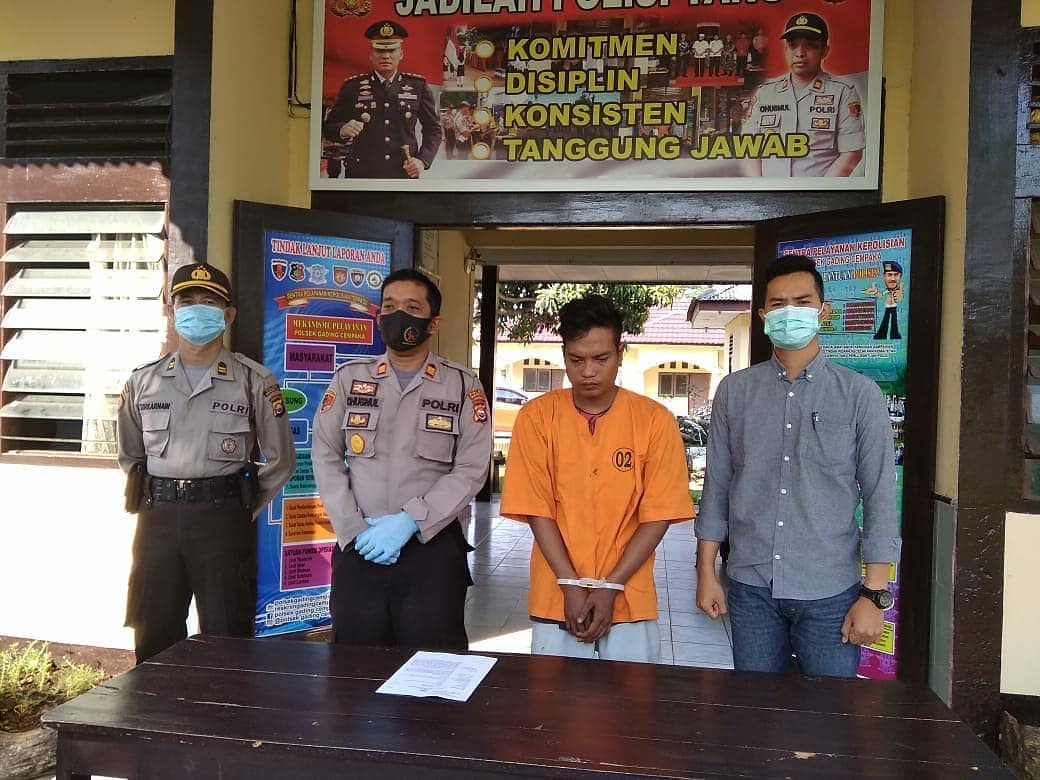 Hukum