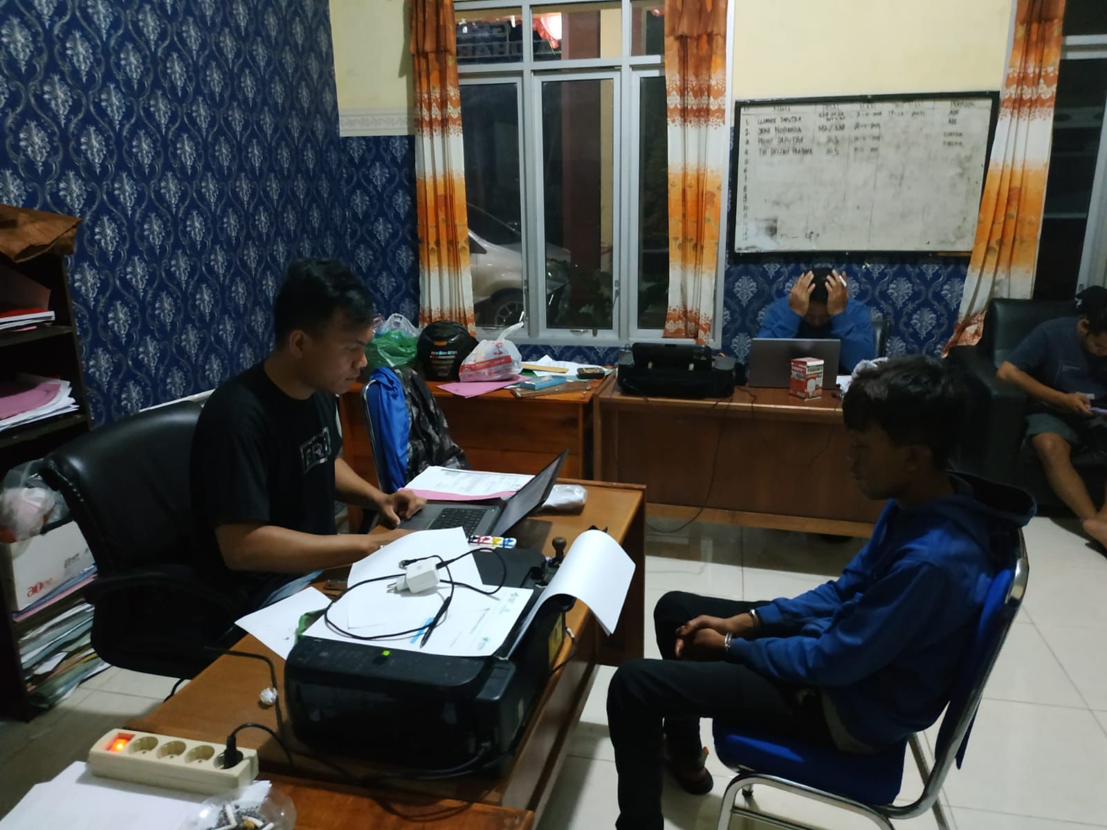 hukum