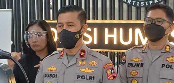 hukum