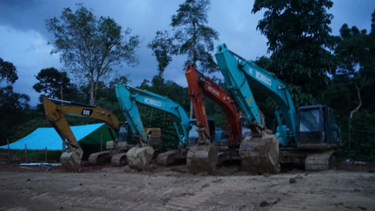 Diduga Mafia Tambang, 8 Eksavator dan 7 Penambang Diamankan Petugas Gabungan
