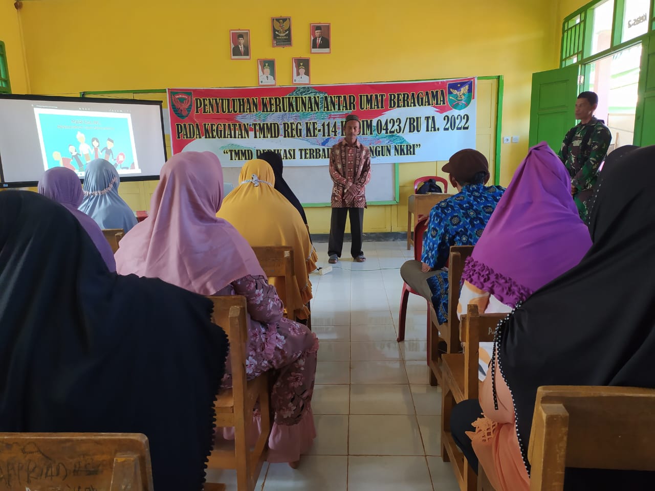 Satgas TMMD Beri Penyuluhan Tentang Kerukunan Hidup antar Umat Beragama