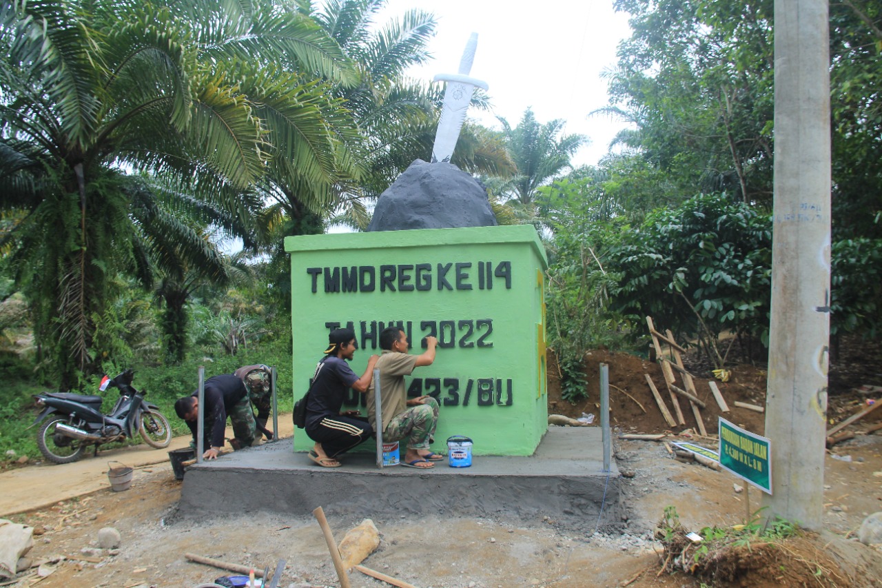 Tugu Prasasti TMMD 114 Sudah Capai Target 100 Persen