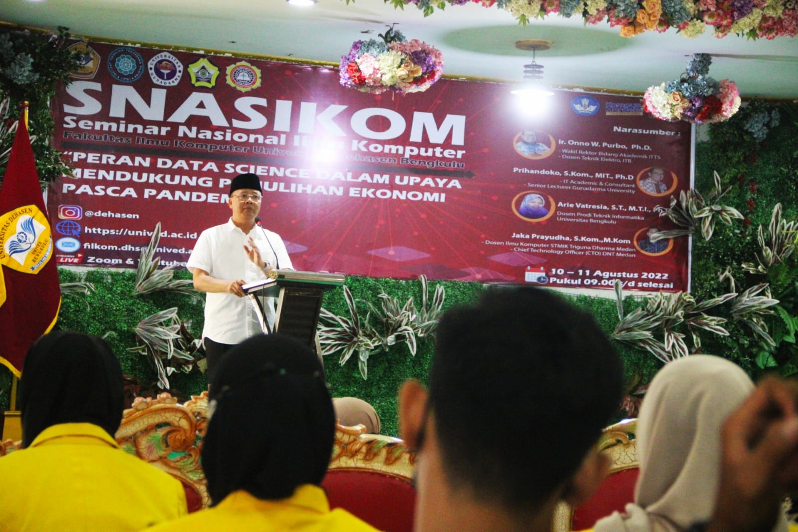 Siapkan diri sebagai pelaku ekonomi masa depan yaitu blue and green economy, creative economy dan digital economy, Gubernur Bengkulu Rohidin Mersyah dorong generasi Z khususnya di bidang akademis untuk terus berinovasi salah satunya dengan data scientist.