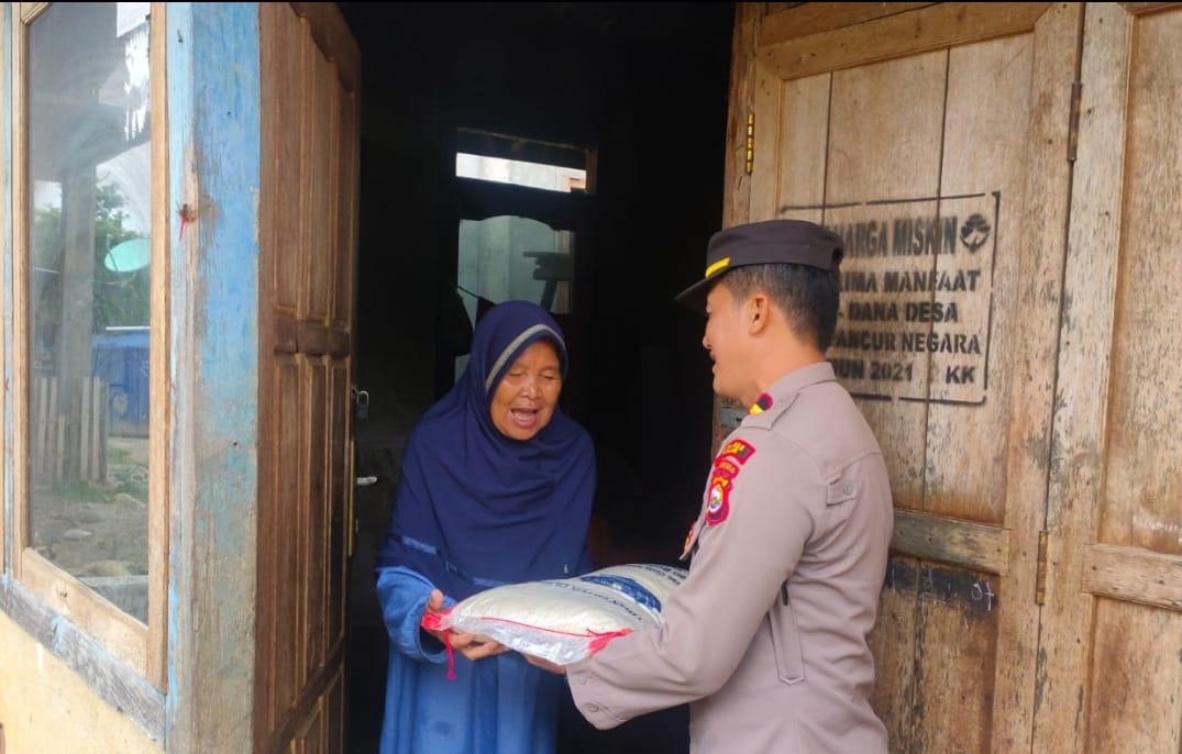 Kapolsek Kaur Utara Melaksanakan Giat Selasa Berbagi