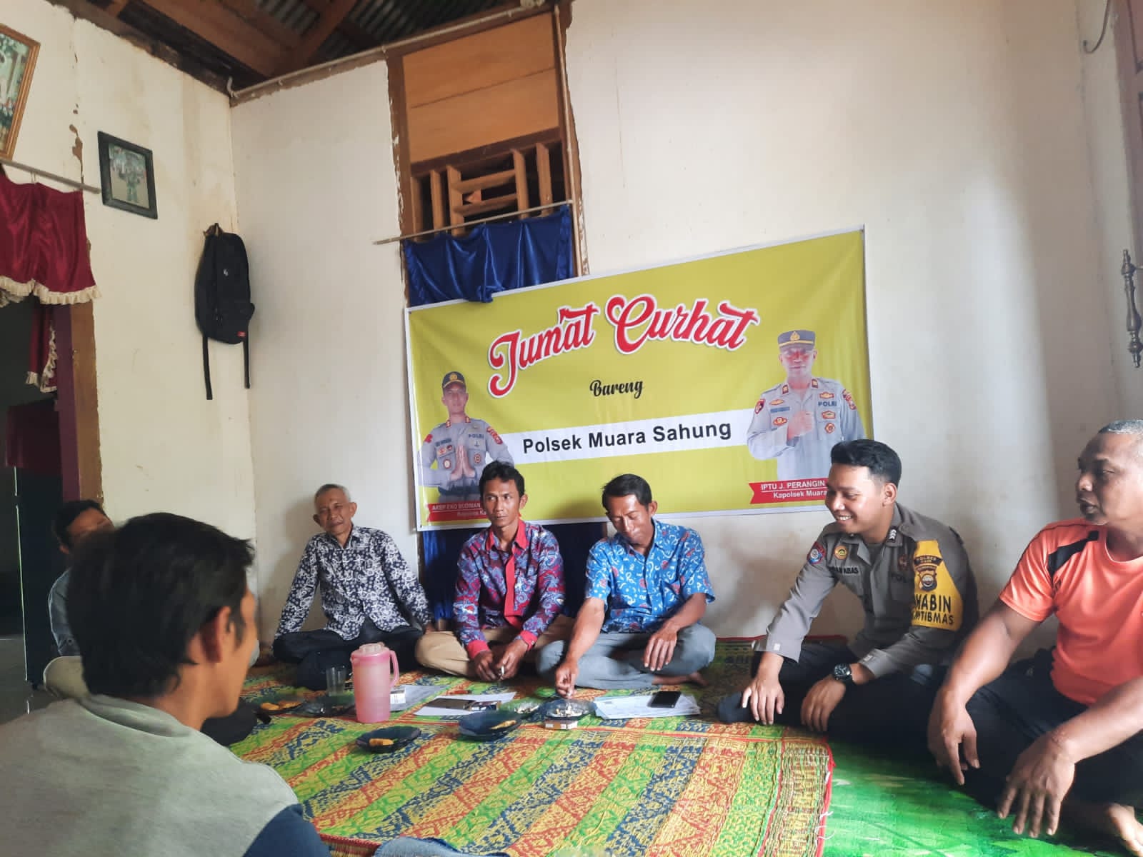 Dengarkan Kritikan dan Saran Warga, Polsek Muara Sahung Gelar Jumat Curhat