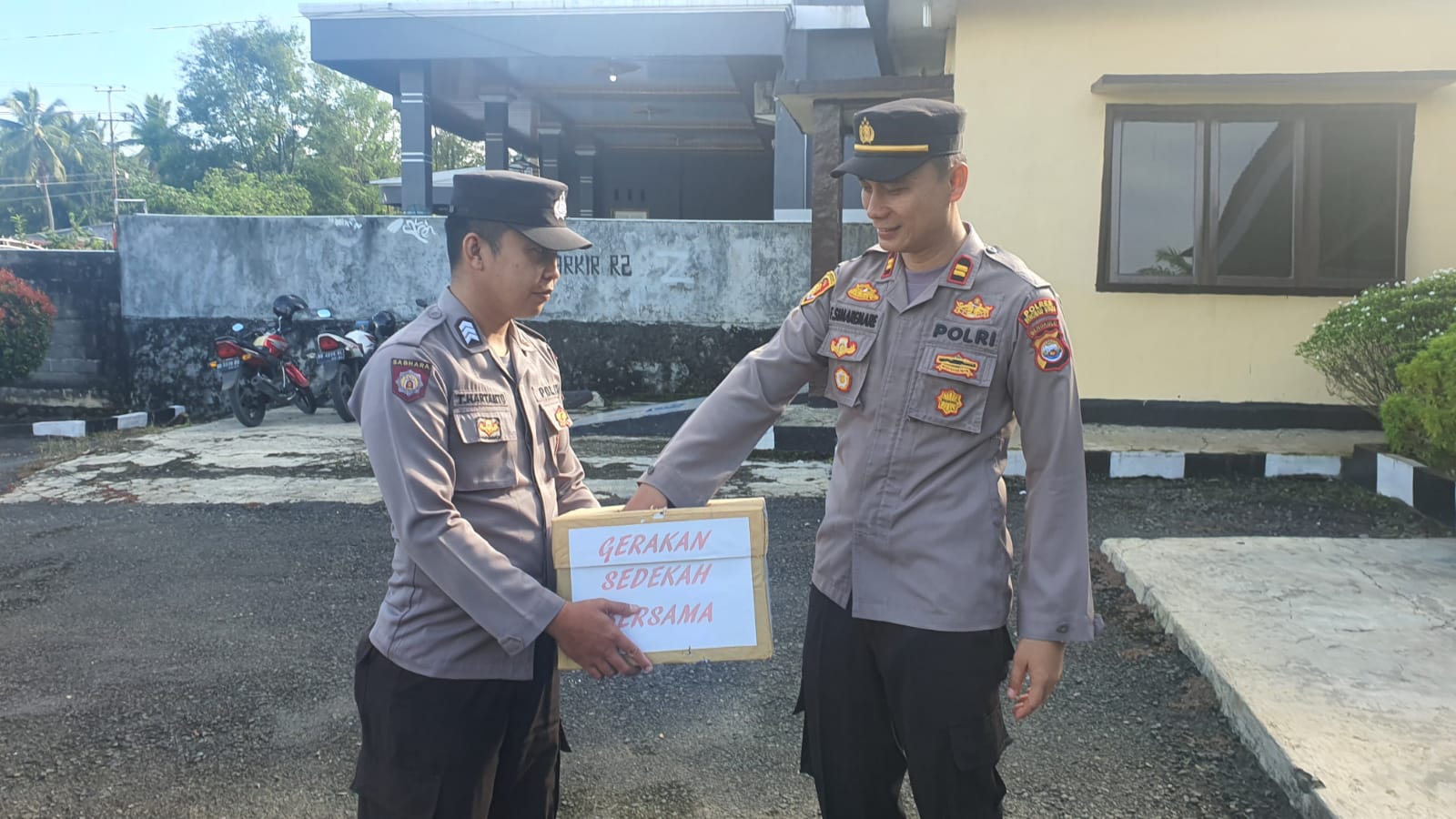 Indahnya Berbagi, Polsek Giri Mulya Gelar Sedekah Bersama
