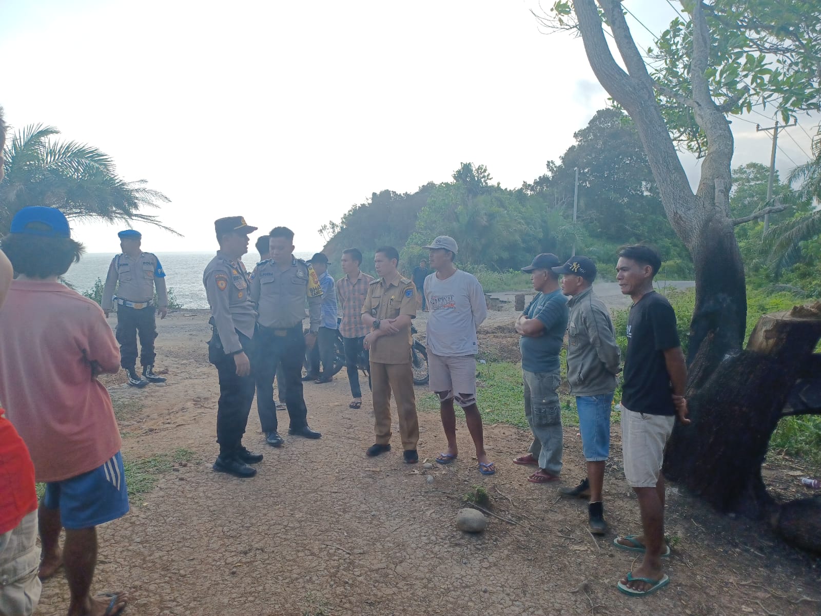 Tanggapi Video Pungli yang Viral, Kapolsek Batik Nau Bersama Tripika Gerak Cepat Berikan Imbaun