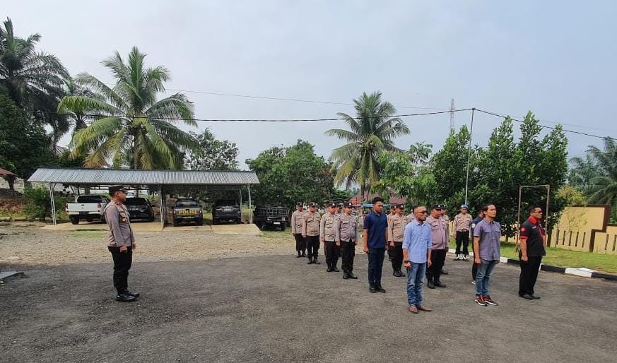 Kapolsek Giri Mulya Pimpin Latihan Perdaspol di Mako Polsek Giri Mulya