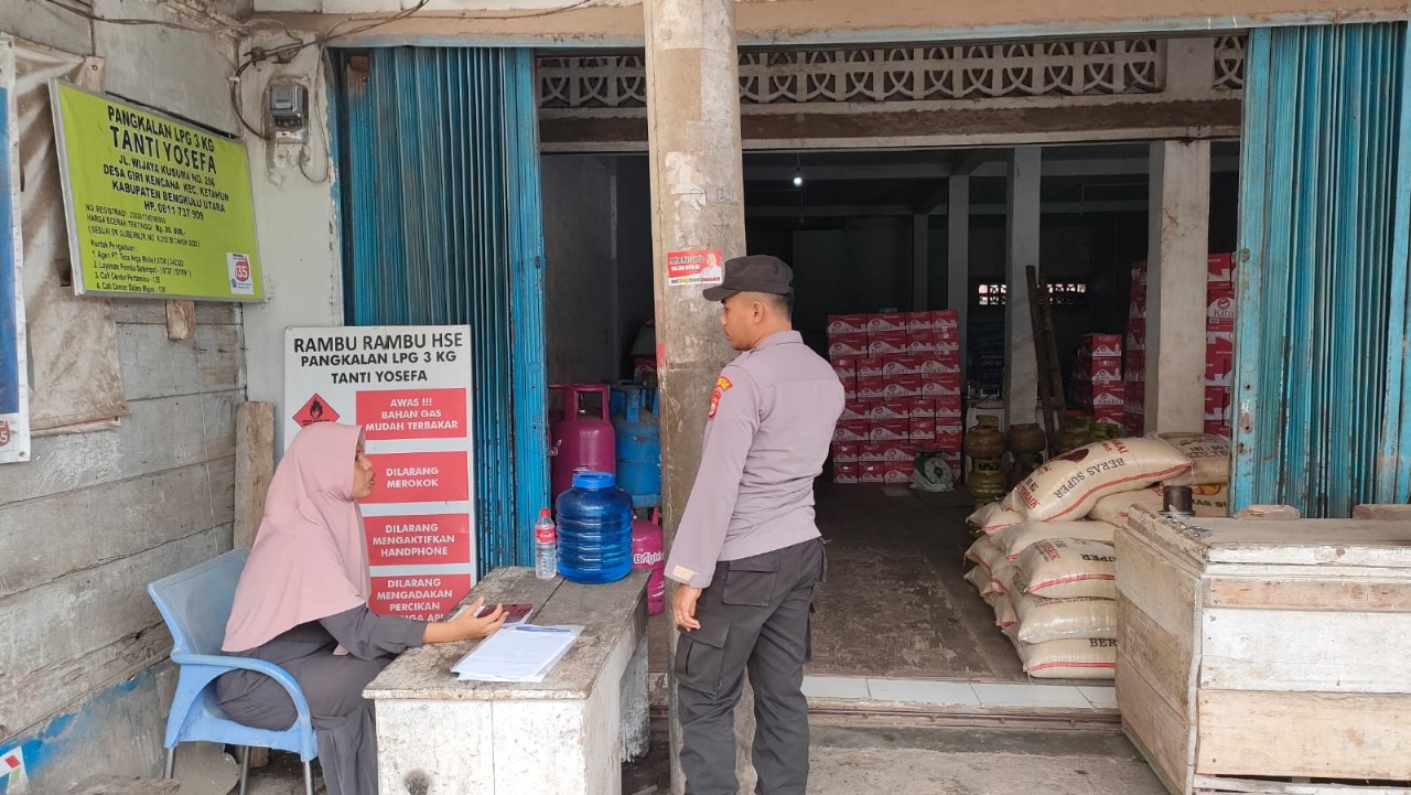 Sambang Pedagang Pasar, Polisi Jaga Stabilitas Stok Sembako
