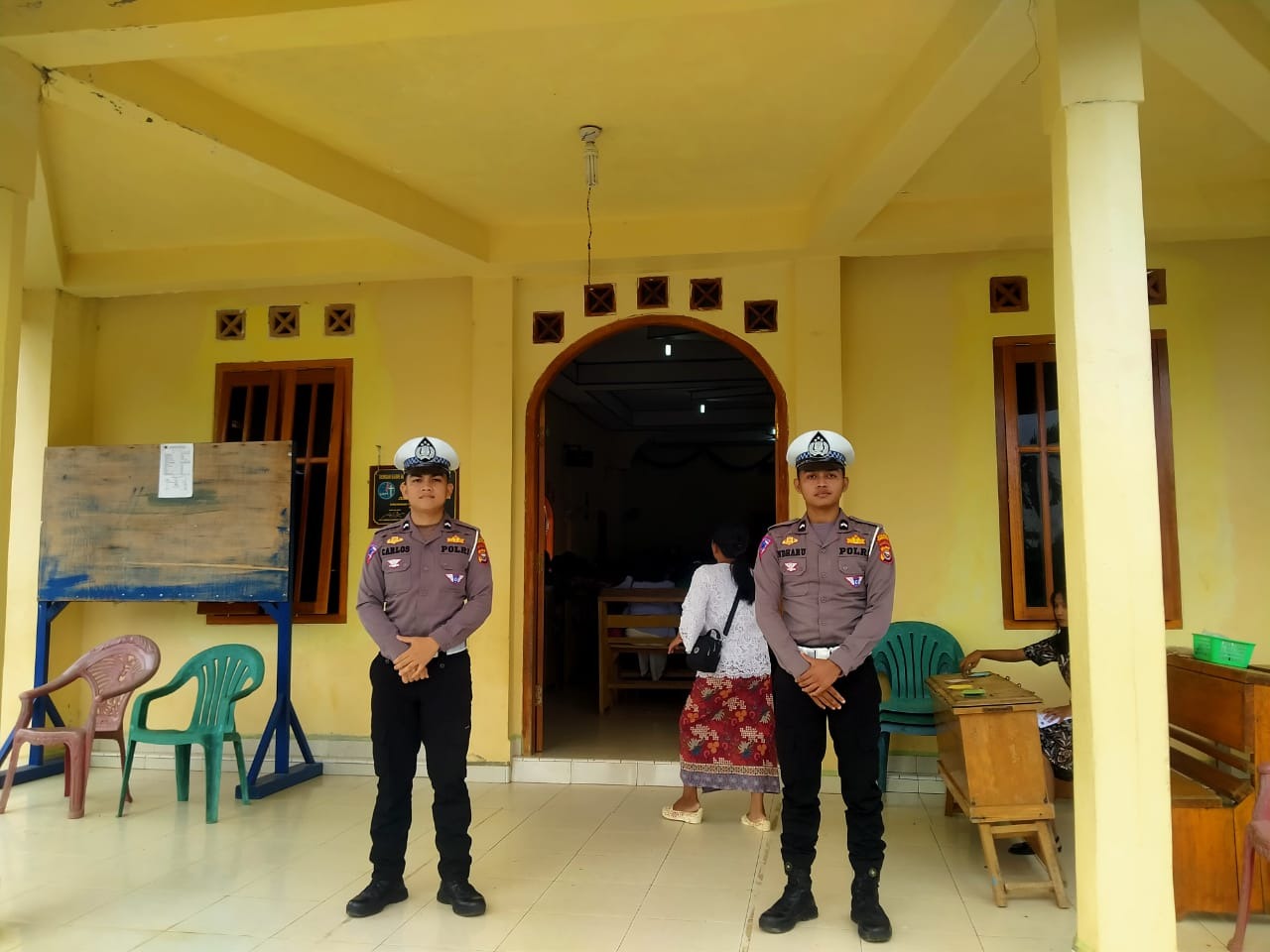 Ciptakan Keamanan Polisi Rutin Lakukan Pengamanan Gereja Setiap Hari Minggu