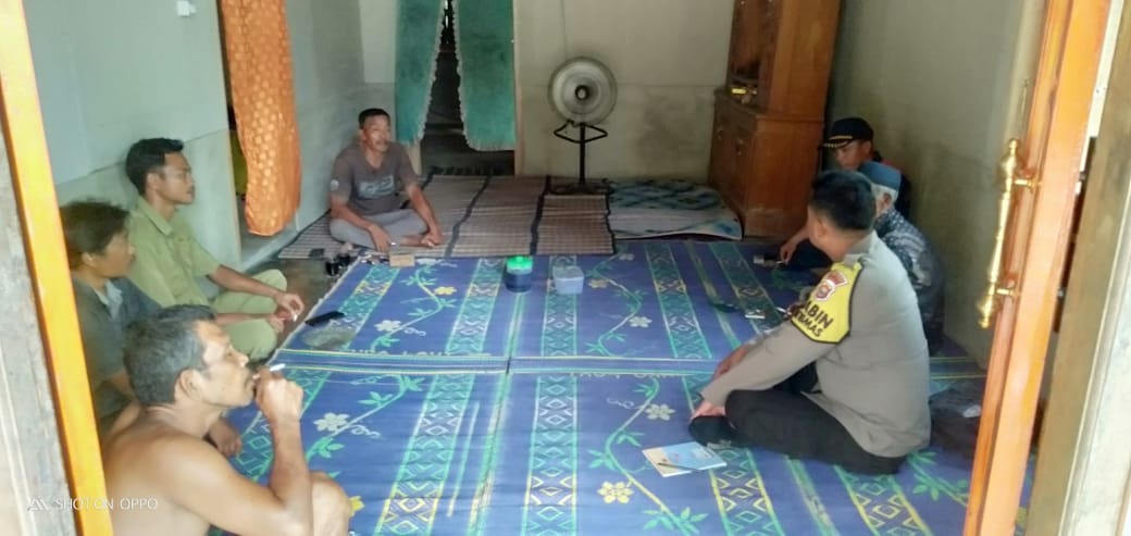 Hadir Ditengah Masyarakat, Bhabinkamtibmas Polsek Ketahun Selesaikan Masalah Melalui Problem Solving