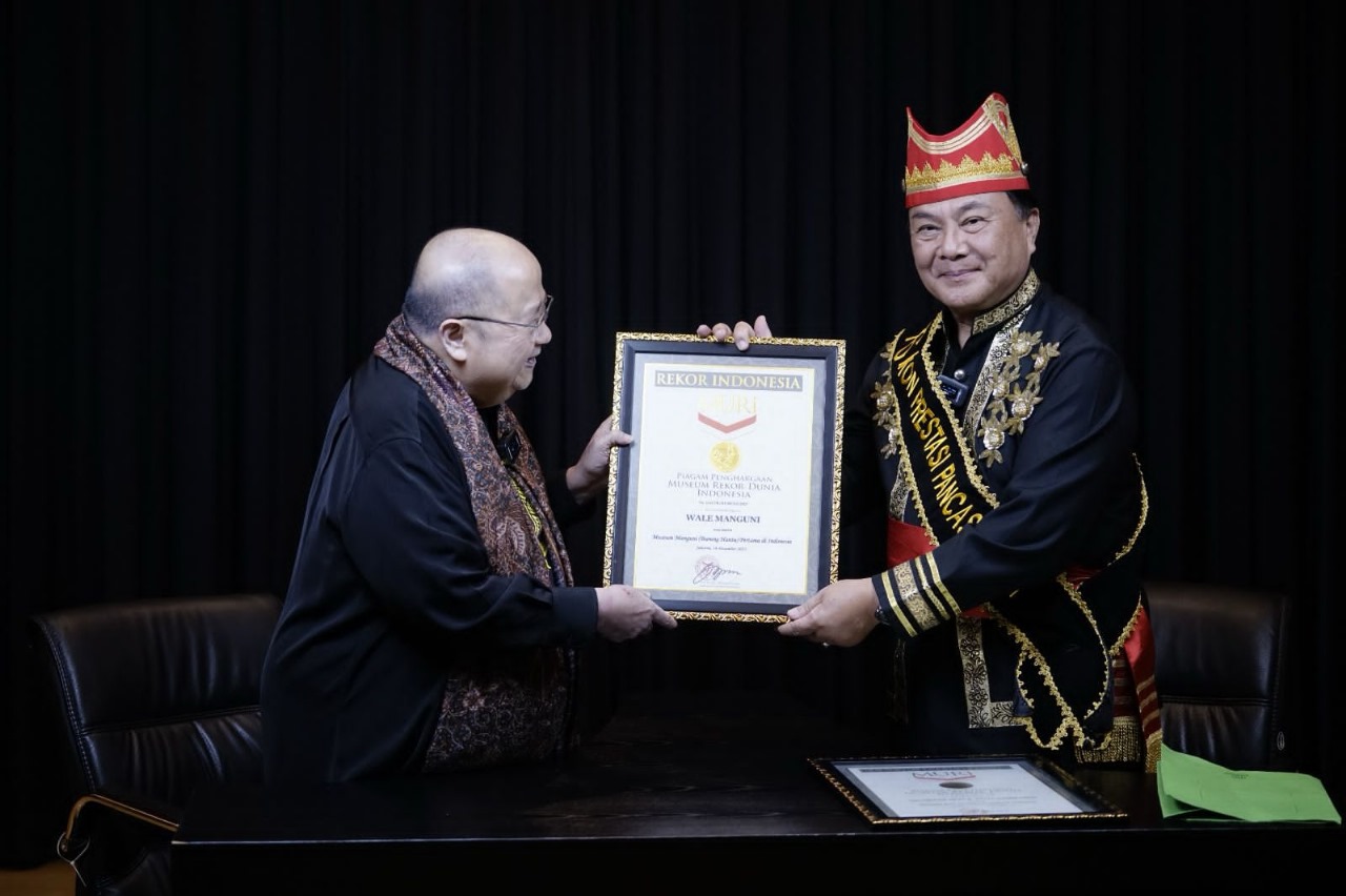 Benny J Mamoto Terima Dua Rekor MURI Untuk Museum Anti-Narkoba dan Museum Manguni