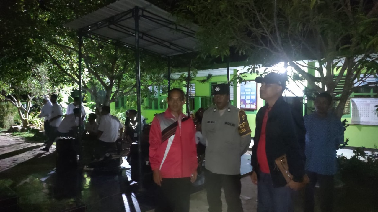 Antisipasi 3C, Polsek Giri Mulya Sambangi Kegiatan Kemah Blok di SMAN 9 Bengkulu Utara