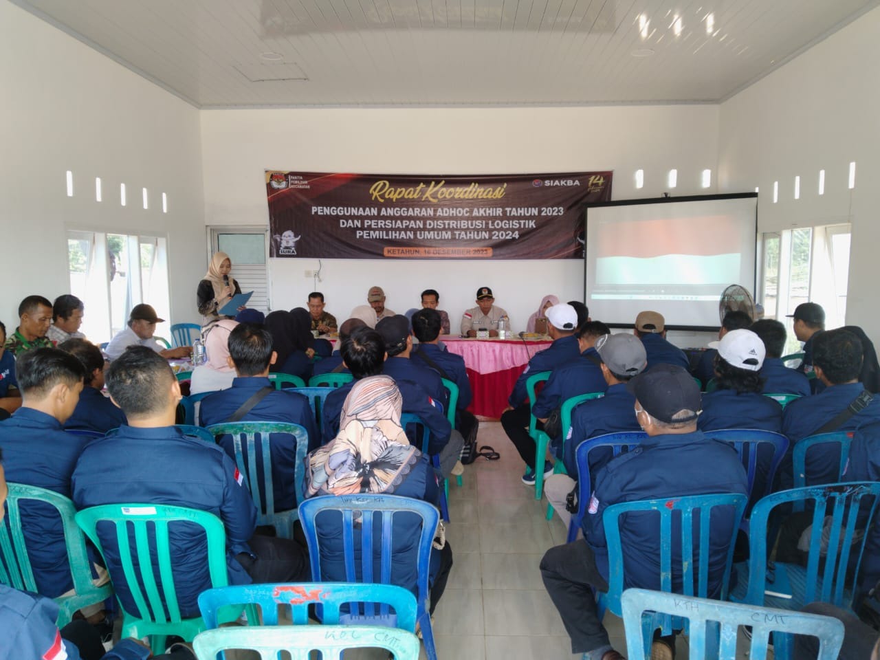 Polsek Ketahun Hadiri Rapat Koordinasi Adhoc dan Pendistribusian Logistik Pemilu