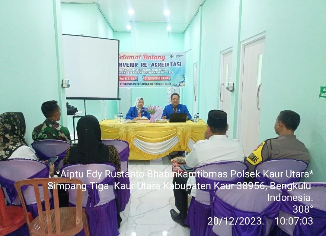 Jalin Kerjasama yang Baik, Bhabinkamtibmas Polsek Kaur Utara Hadiri Re-Akreditasi Puskesmas Perawatan Padang Guci