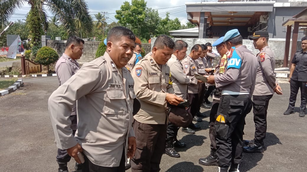 Tingkatkan Kedisiplinan, Wakapolres bersama Sie Propam Polres Bengkulu Utara Laksanakan Gaktiblin di Polsek Giri Mulya