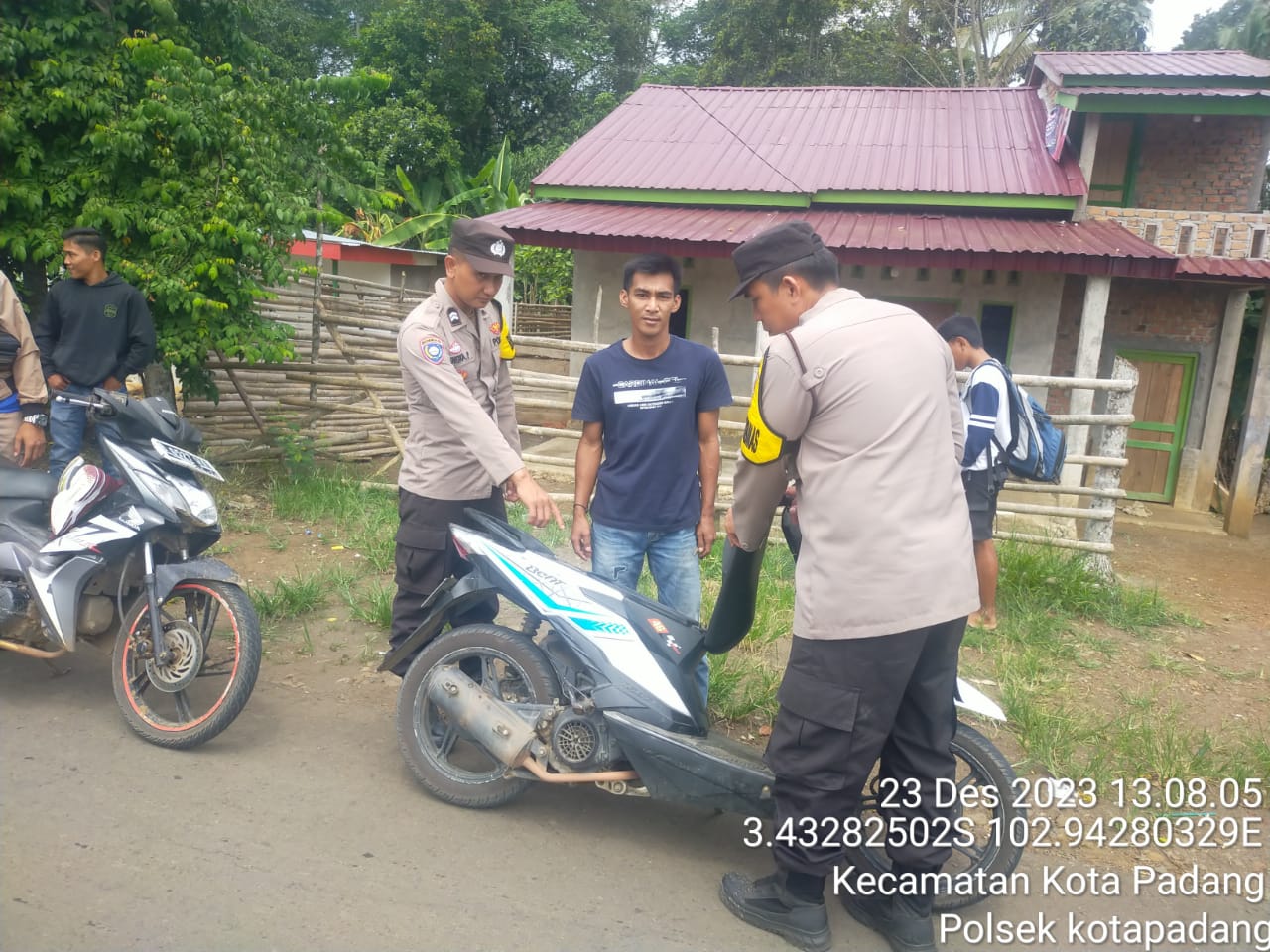Terus Ciptakan Rasa Aman Kepada Masyarakat, Polsek Kotapdang Gelar Pemeriksaan Sajam dan Senjata Api