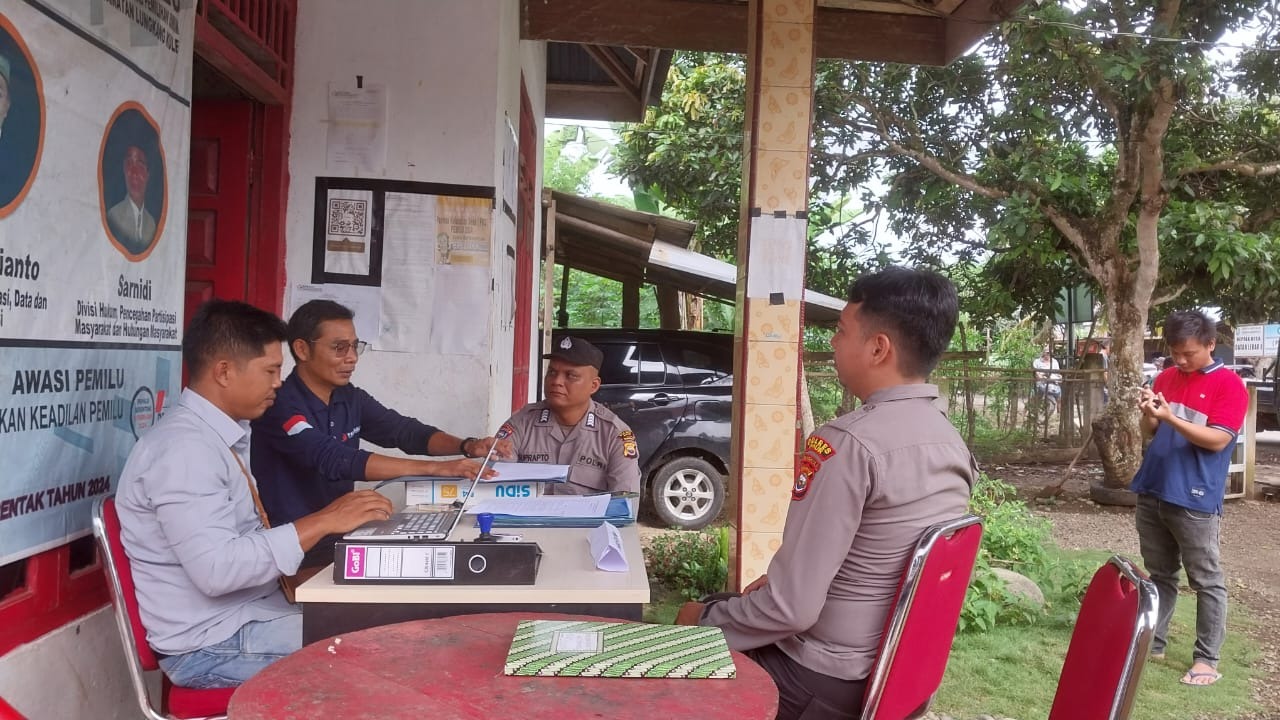 Jelang Pemilu 2024, Polsek Padang Guci Hulu Sambang Sekertariat Panwaslu Kecamatan Lungkang Kule