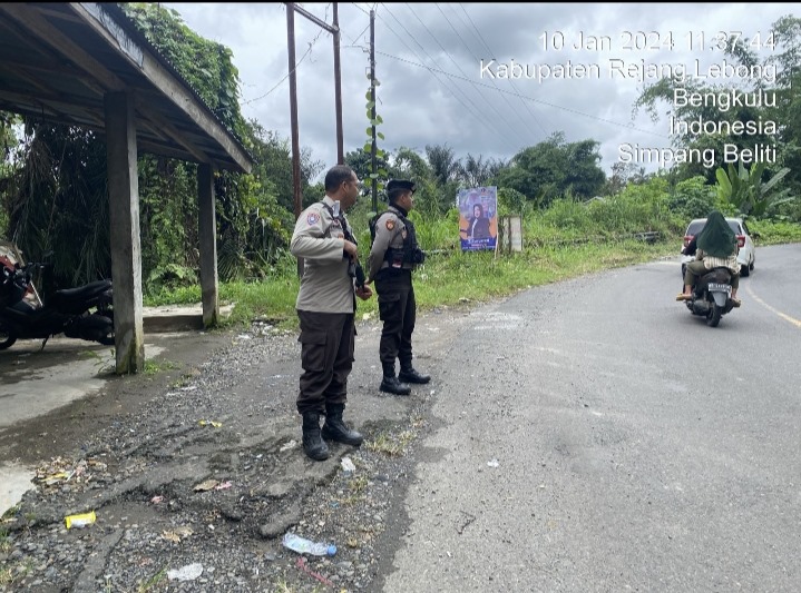 Personel Polsek PUT Monitoring Pengamanan Jalur Curup-Lubuk Linggau 