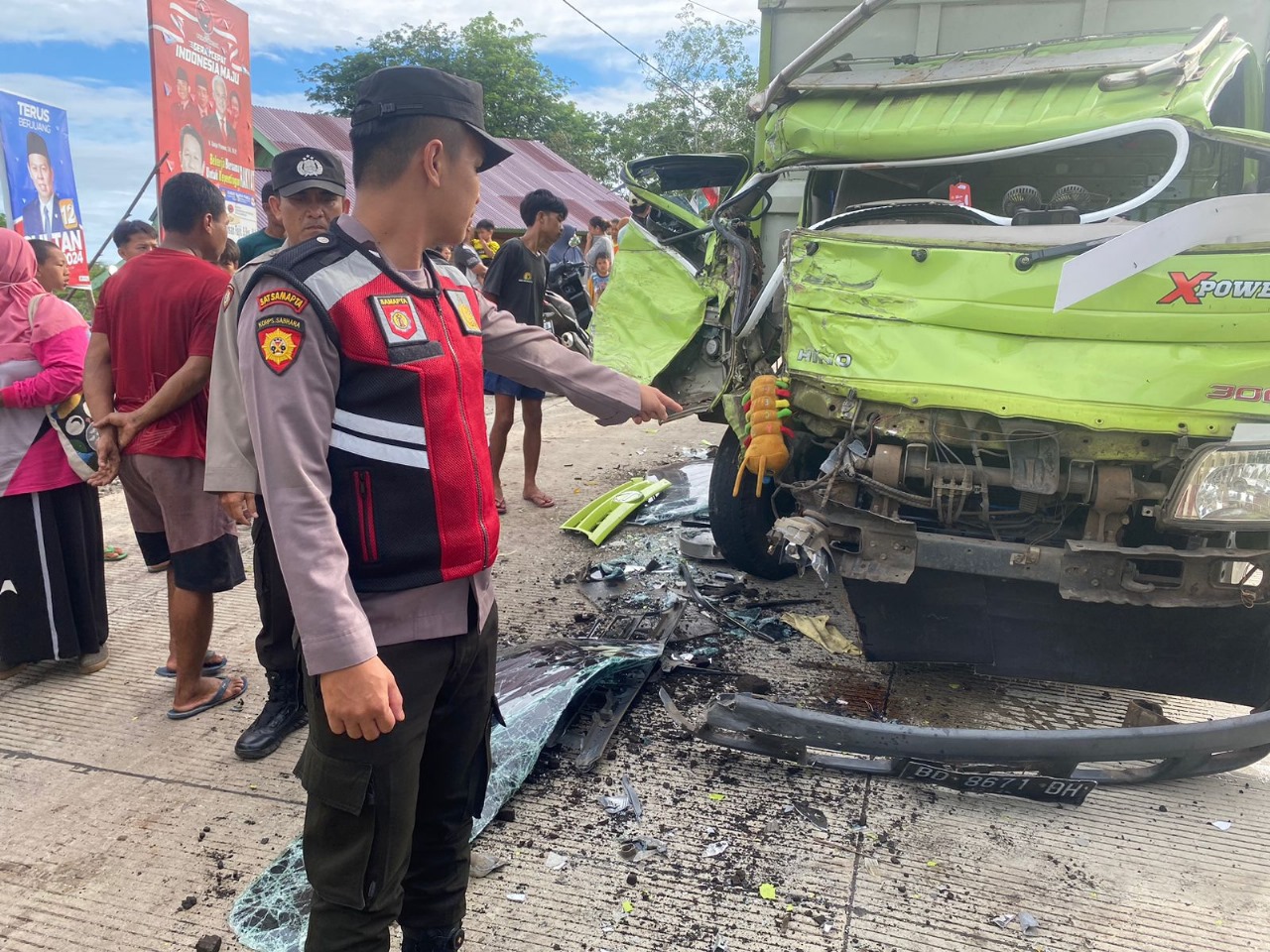 Truck Batu Bara VS Truck Batu Bara Adu Kambing, 1 Orang Luka Berat