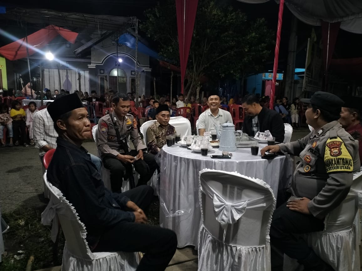 Bhabinkamtibmas Polsek Kaur Utara Monitoring dan Sampaikan Imbauan kepada Warga yang Mengadakan Pesta Pernikahan di Desa Talang Jawi II 