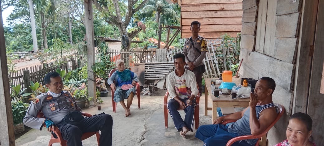 Jelang Pemilu 2024, Bhabinkamtibmas Sambang Silahturahmi Bersama Masyarakat Desa Suka Jaya 