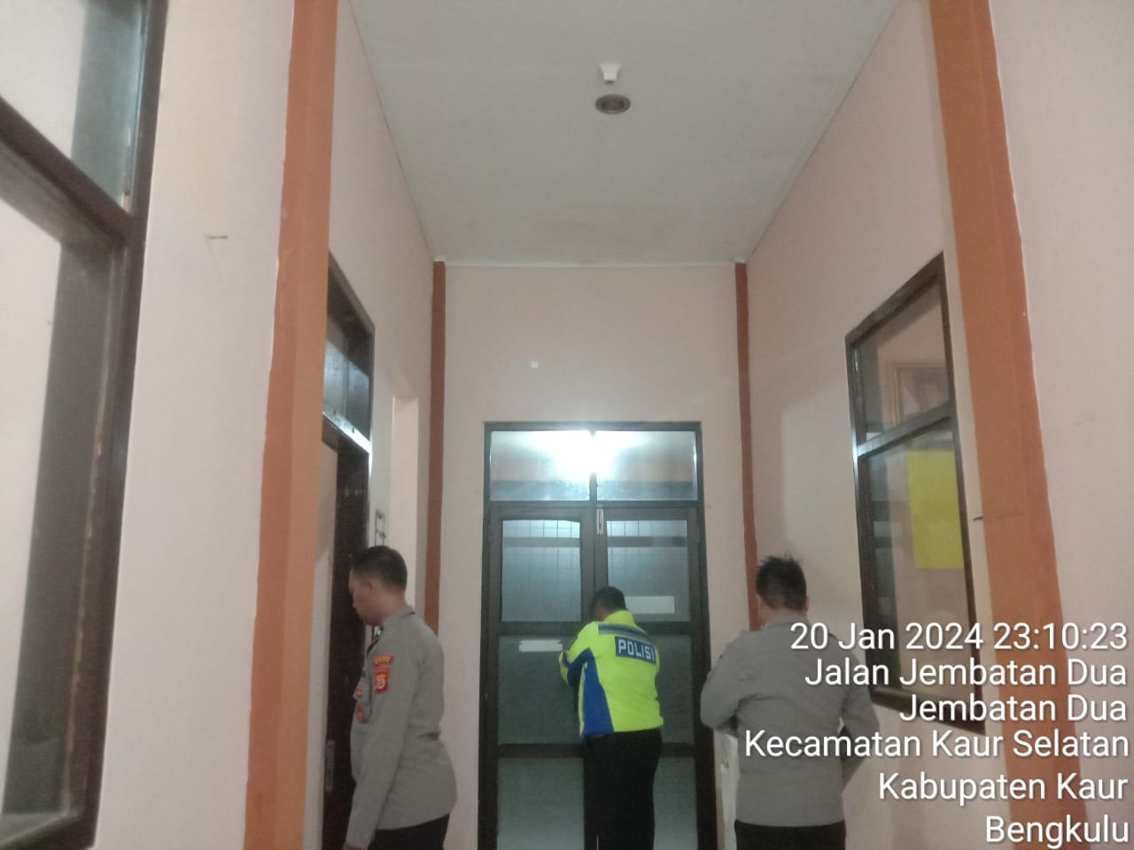 Pengamanan di Kantor KPU, Polres Kaur Jaga Sitkamtibmas Tetap Kondusif 