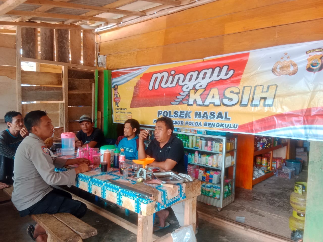 Gelar Minggu Kasih Bersama Warga, Personel Polsek Nasal Ajak Warga dan Sampaikan Pesan Kamtibmas 