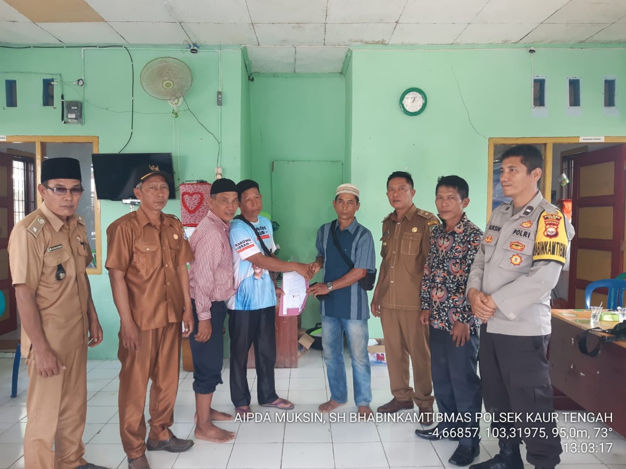 Problem Solving, Bhabinkamtibmas Polsek Kaur Tengah Mediasi Kasus Terkait Sengketa Tanah Warisan 