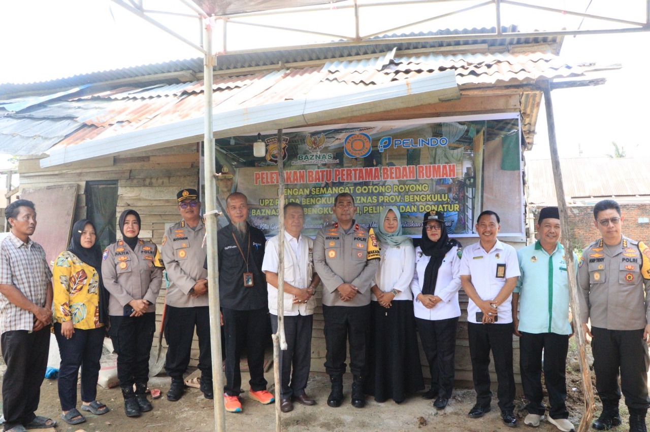 Wakapolda Bengkulu Pimpin Peletakan Batu Pertama Program Bedah Rumah Ke-44