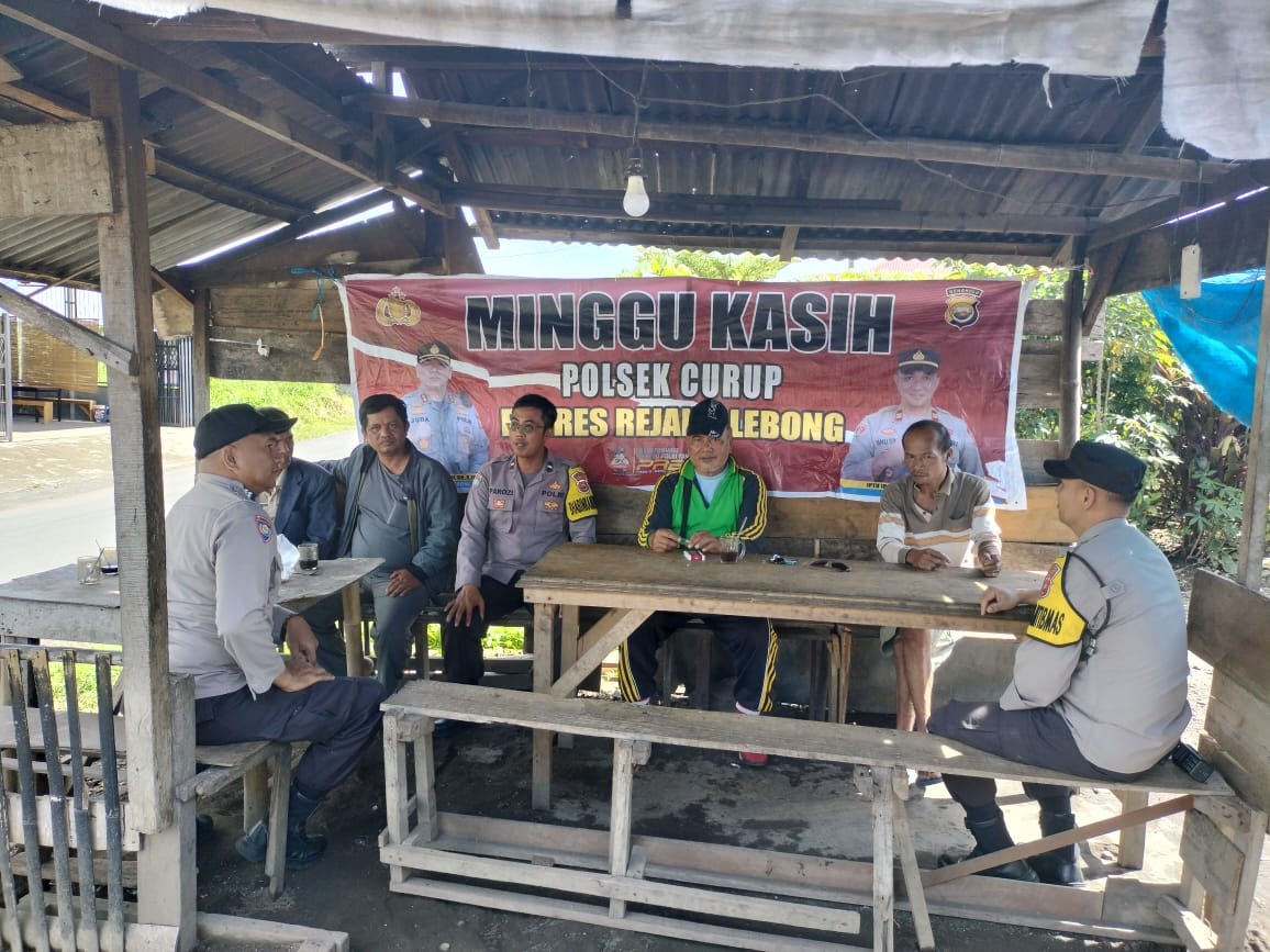 Polsek Selupu Rejang Minggu Kasih di Desa Air Meles Bawah 